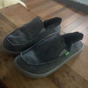Men’s Sanuk cozy w/black fleece size 10